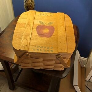 Basketville double pie basket